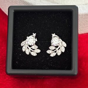 Luxury Moissanite Diamond leaf‎ design earrings